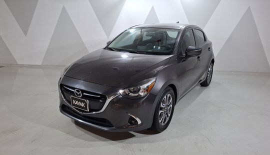 Mazda • Mazda 2