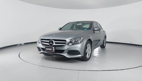 Mercedes Benz • Clase C