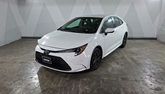 Toyota • Corolla