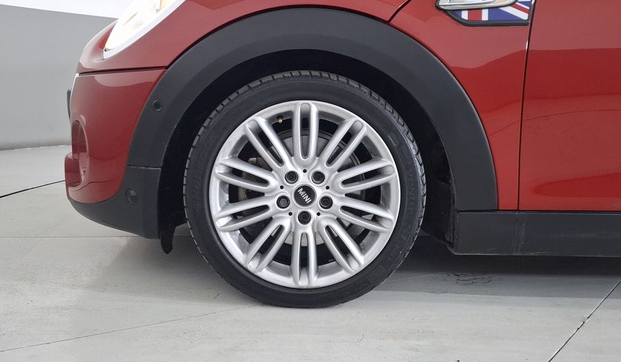 Mini Cooper S 2.0 COOPER HOT CHILI AUTO Hatchback 2018