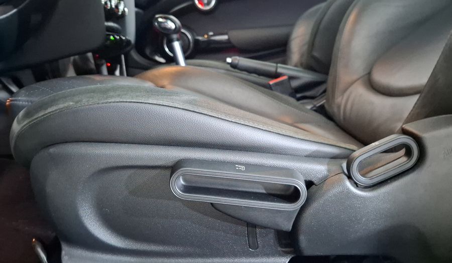 Mini Cooper S 2.0 COOPER HOT CHILI AUTO Hatchback 2018