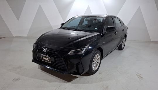 Toyota • Yaris