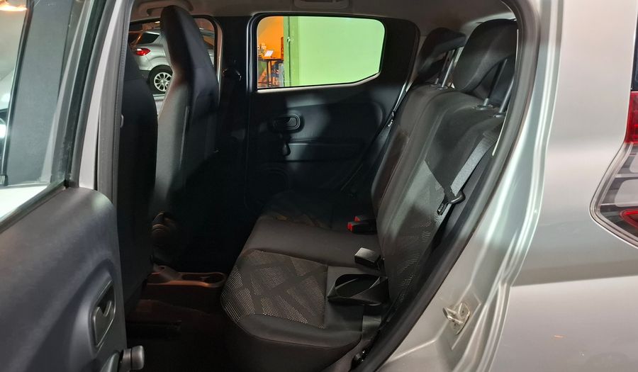 Fiat Mobi 1.0 EASY Hatchback 2016