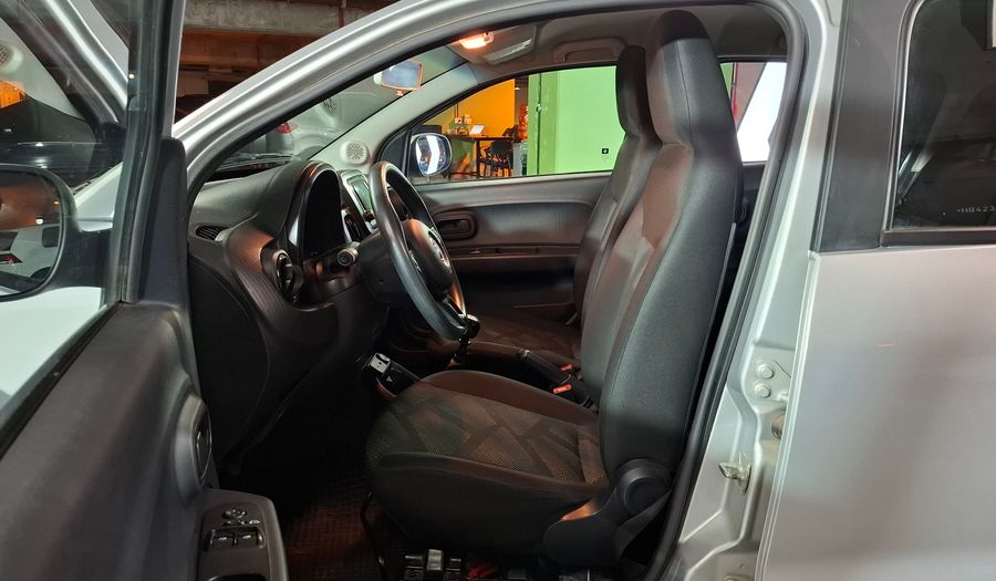 Fiat Mobi 1.0 EASY Hatchback 2016