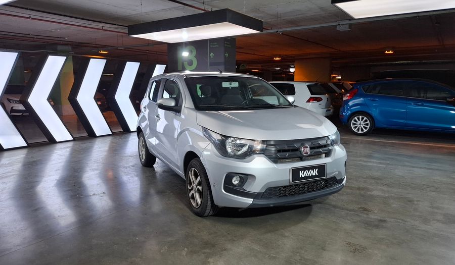 Fiat Mobi 1.0 EASY Hatchback 2016