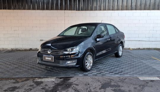 Volkswagen • Polo