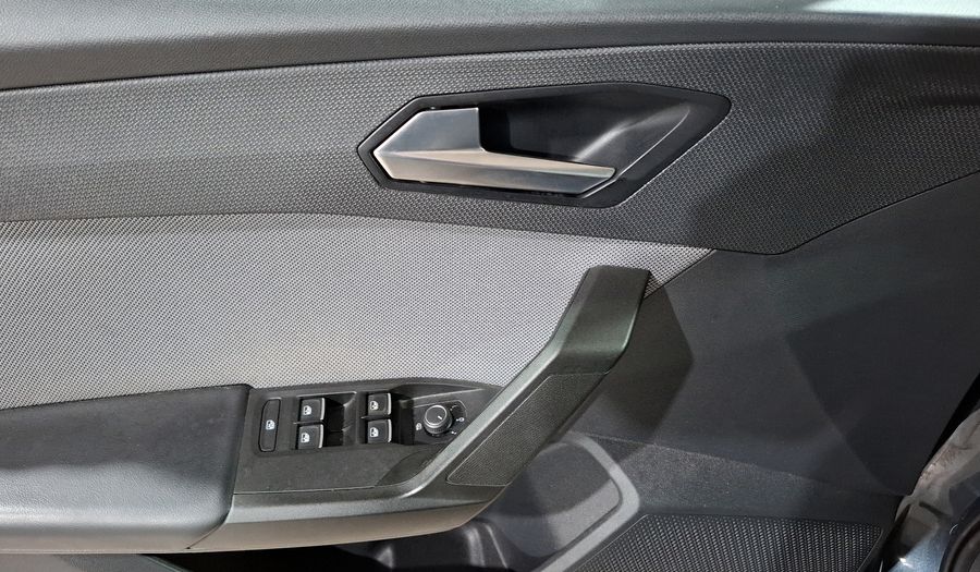 Seat Leon 1.4 STYLE AUTO Hatchback 2021