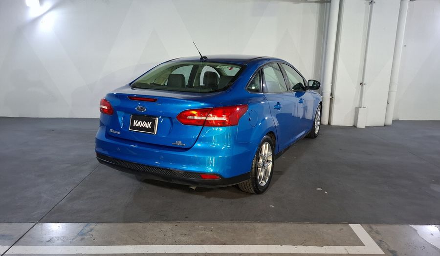 Ford Focus 2.0 SE LUXURY AT Sedan 2016