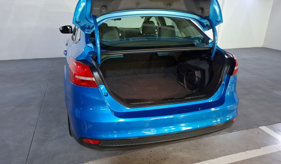 Ford Focus 2.0 SE LUXURY AT Sedan 2016