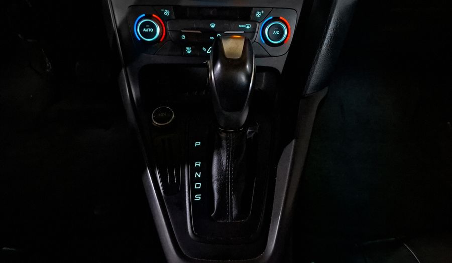Ford Focus 2.0 SE LUXURY AT Sedan 2016