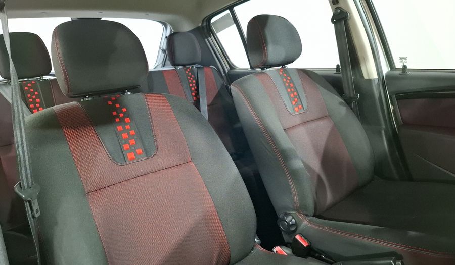 Renault Stepway 1.6 DYNAMIQUE MEDIA NAV MT Hatchback 2015