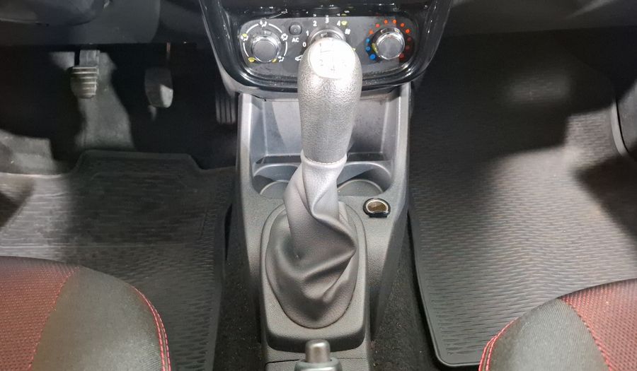 Renault Stepway 1.6 DYNAMIQUE MEDIA NAV MT Hatchback 2015