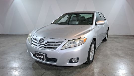 Toyota • Camry