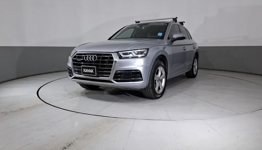 Audi • Q5