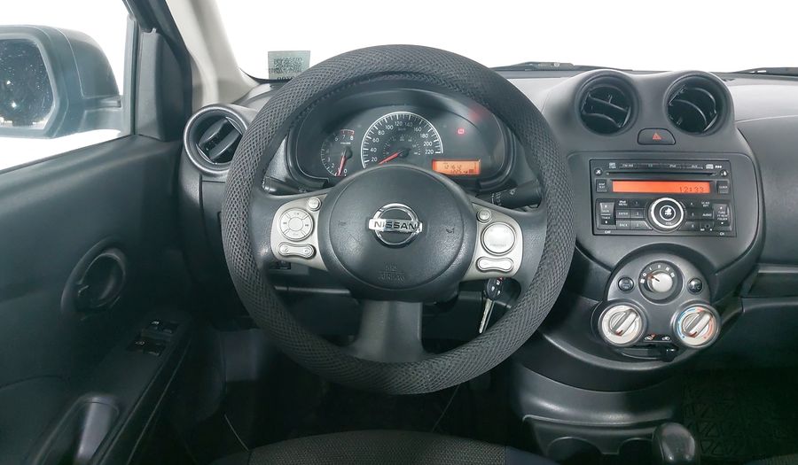 Nissan Versa 1.6 ADVANCE TA AC Sedan 2012