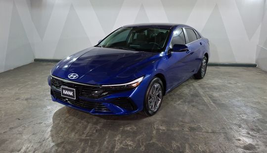 Hyundai • Elantra