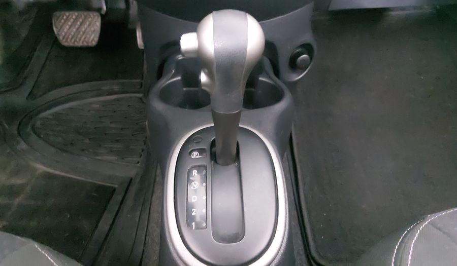 Nissan March 1.6 ADVANCE AT Hatchback 2017