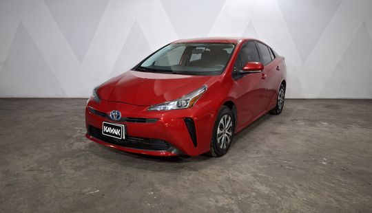 Toyota • Prius