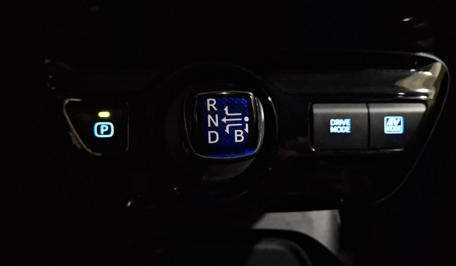 Toyota Prius 1.8 HEV BASE AUTO Hatchback 2021