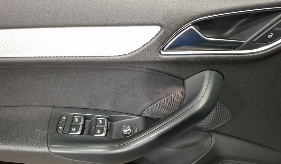 Audi Q3 2.0 LUXURY 211 HP S TRONIC Suv 2015
