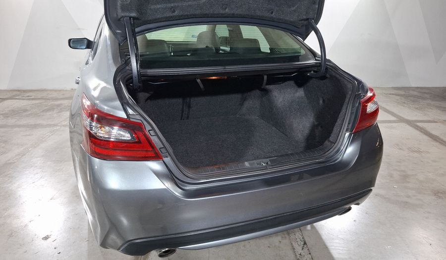 Nissan Altima 2.5 ADVANCE NAVI MIDNIGHT EDITION AUTO Sedan 2018
