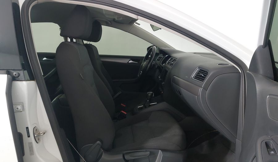 Volkswagen Jetta COMFORTLINE Sedan 2016