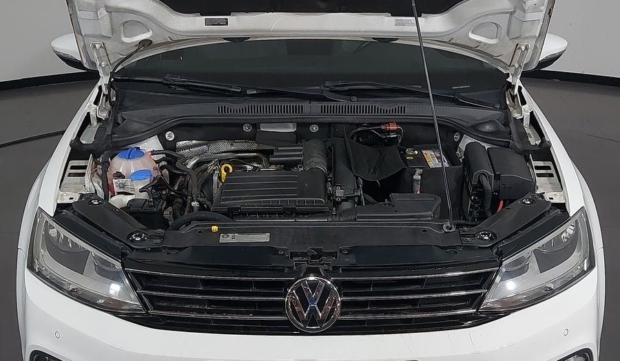 Volkswagen Jetta COMFORTLINE Sedan 2016