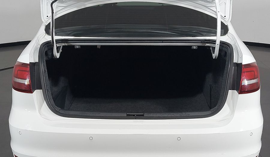 Volkswagen Jetta COMFORTLINE Sedan 2016