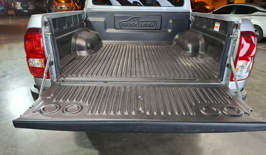 Toyota Hilux 2.4 TDI SR AUTO C/D Pickup 2024