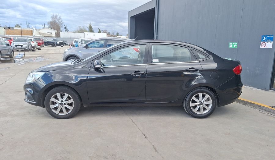 Jac J4 1.5 COMFORT Sedan 2021