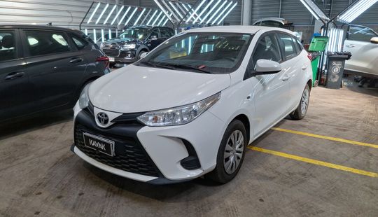 Toyota • Yaris