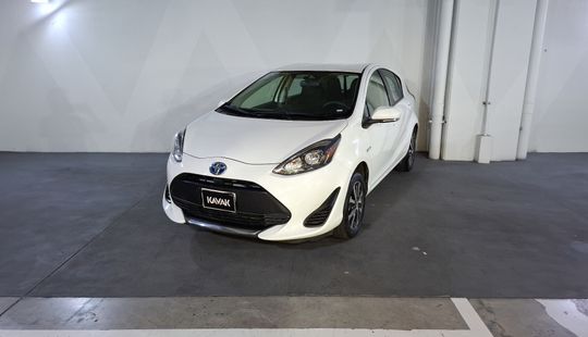 Toyota • Prius C