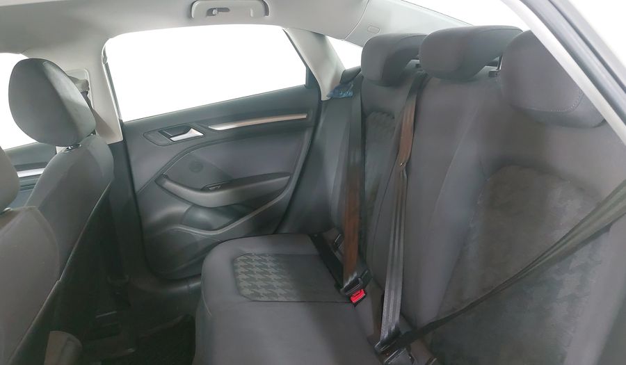 Audi A3 1.4 TFSI AMBIENTE S TRONIC Sedan 2015