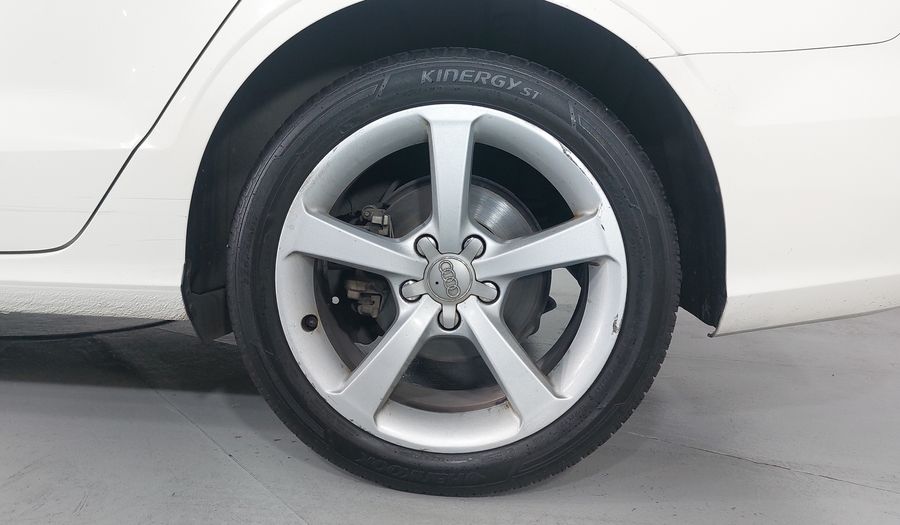 Audi A3 1.4 TFSI AMBIENTE S TRONIC Sedan 2015