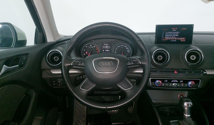 Audi A3 1.4 TFSI AMBIENTE S TRONIC Sedan 2015