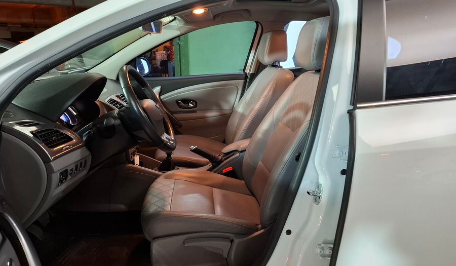 Renault Fluence 2.0 PRIVILEGE Sedan 2017