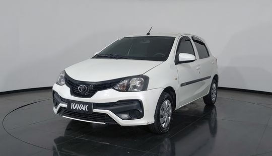 Toyota • Etios