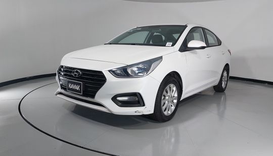 Hyundai • Accent