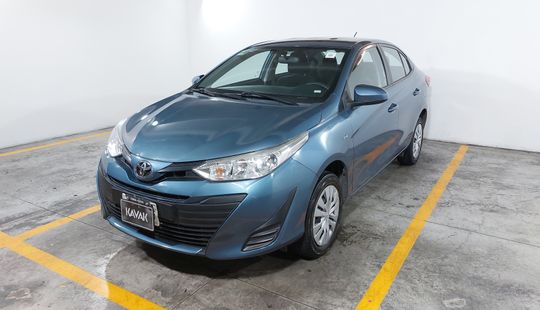 Toyota • Yaris