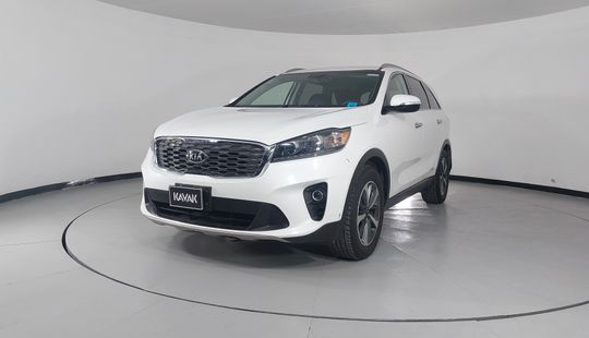 2019 • 123,665 km • Automático