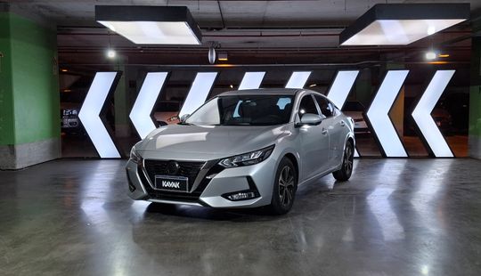 Nissan • Sentra