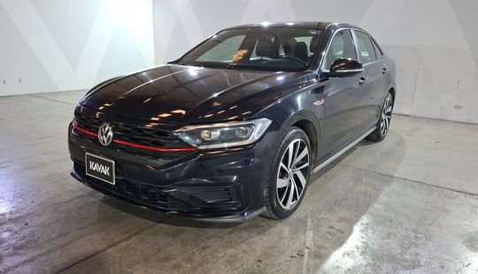 Volkswagen • Jetta