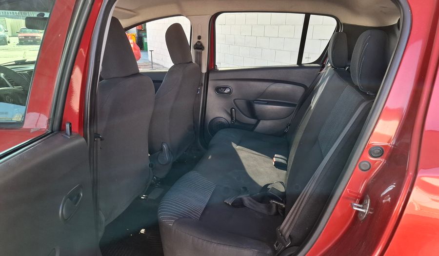 Renault Sandero 1.6 EXPRESSION Hatchback 2017