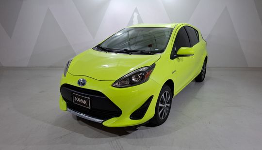 Toyota • Prius C