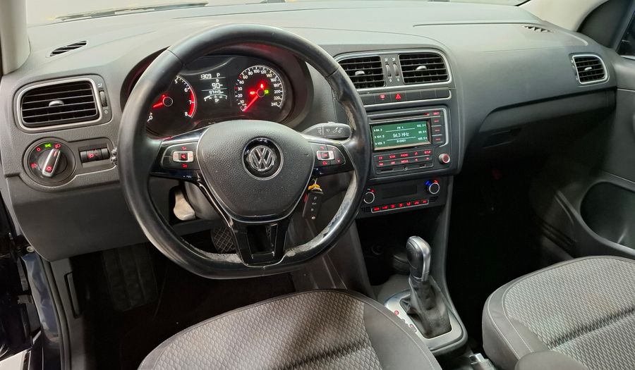 Volkswagen Polo 1.6 COMFORTLINE TIPTRONIC Sedan 2015