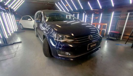 Volkswagen • Polo