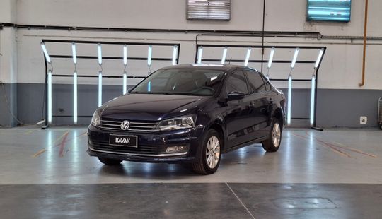 Volkswagen • Polo