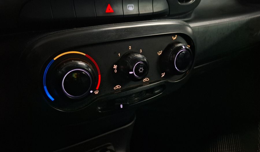 Fiat Mobi 1.0 EASY Hatchback 2017