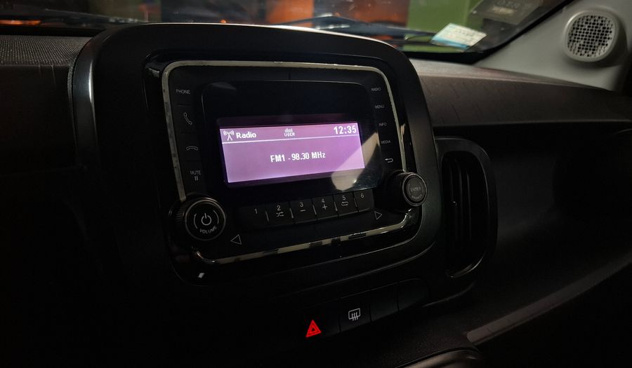Fiat Mobi 1.0 EASY Hatchback 2017