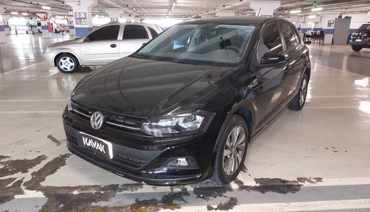 Volkswagen • Polo